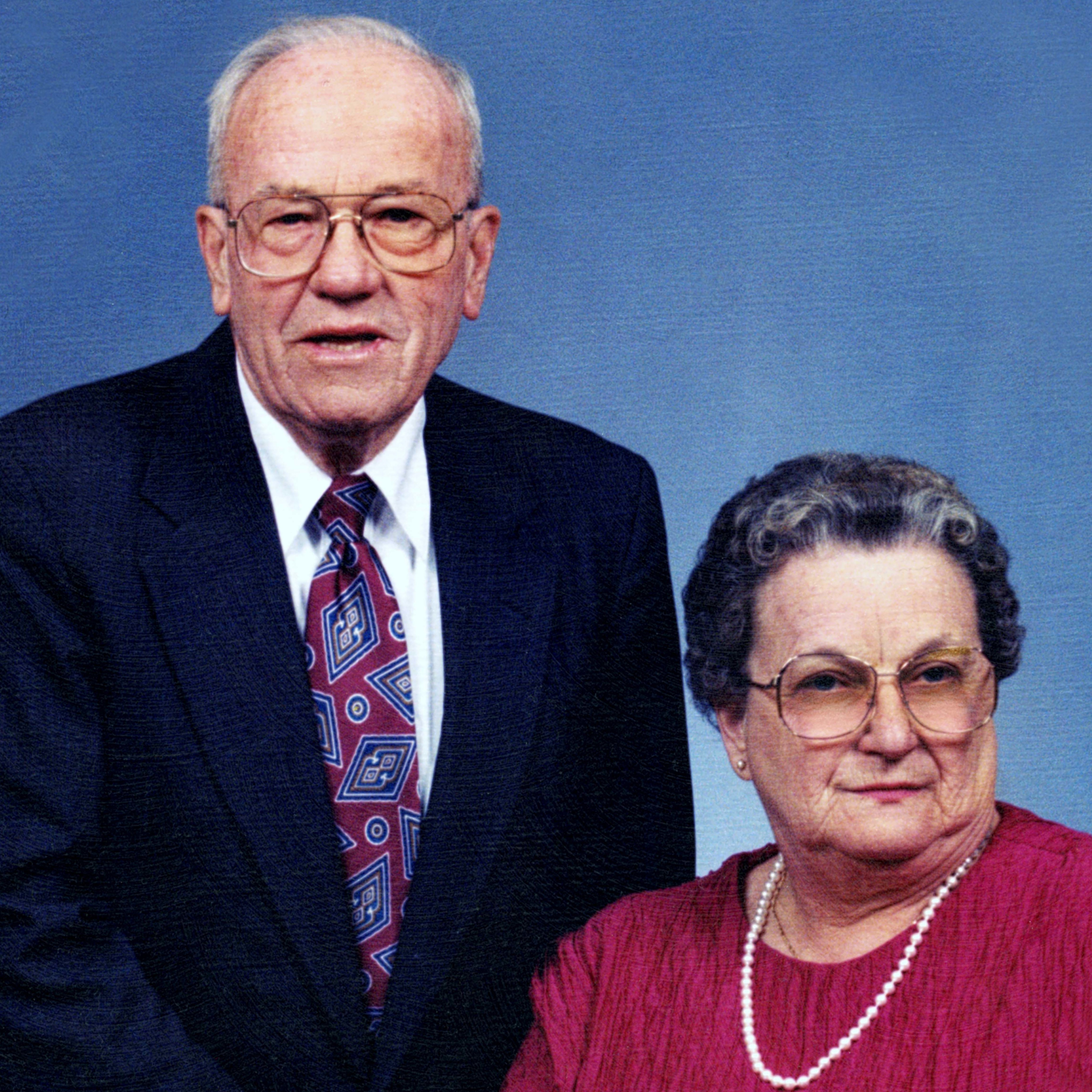Julia W. and Charles J. Busick, Jr. Scholarship